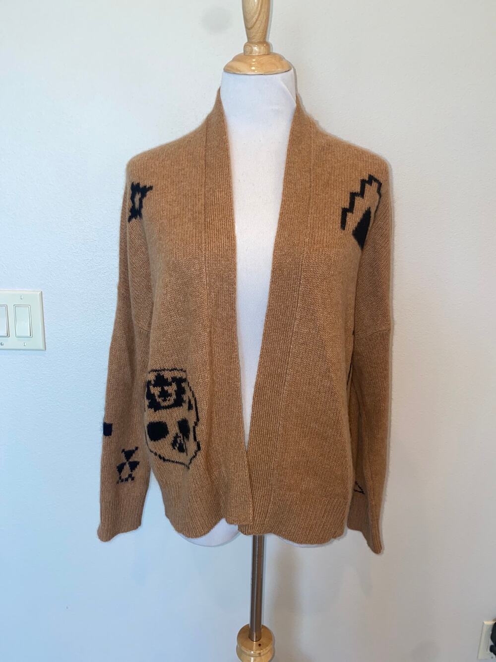 Skull Cashmere Cardigan 100% Cashmere Tan/Black Skull Bat Size Small